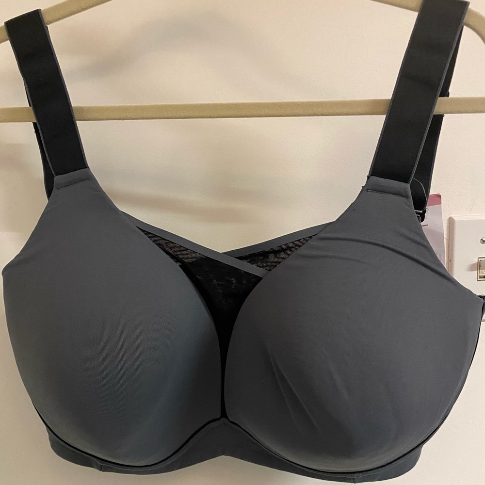 Livi Sports bra new with tags 38H